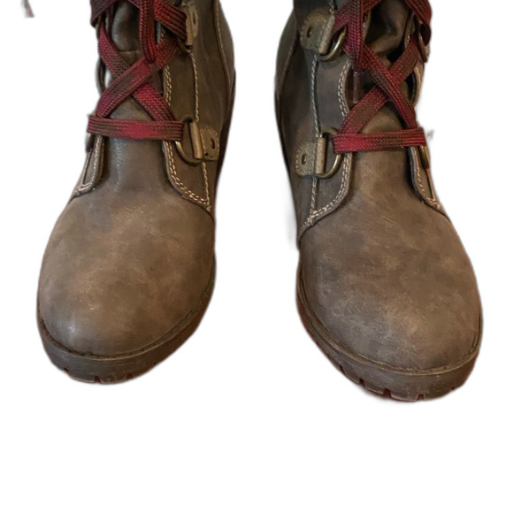 POP Womens “Tyche” Wedge Lace-Up Boot - Picture 4 of 9